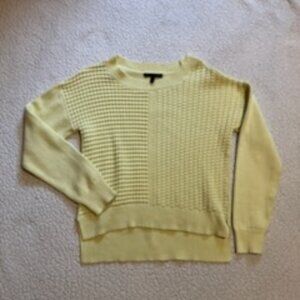 Banana Republic Yellow Sweater size M